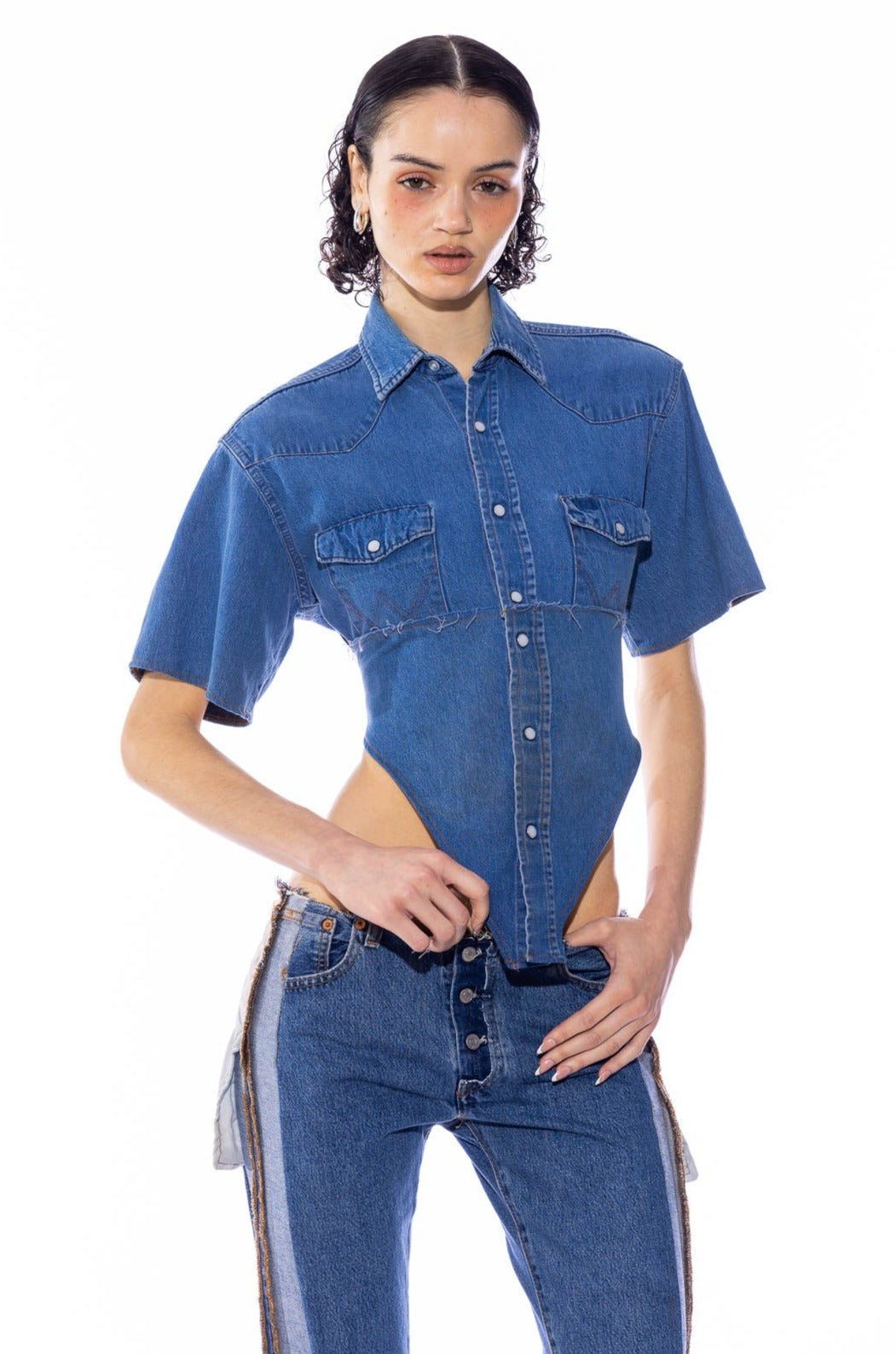 V CUT OPEN BACK SHORT SLEEVE COLLARED SHIRT IN VINTAGE DENIM