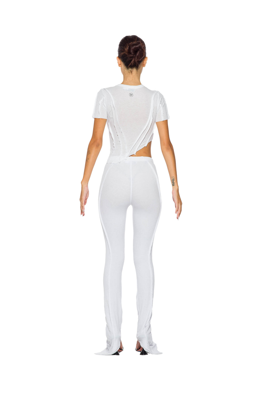 ASYMMETRIC TEE IN WHITE RIB