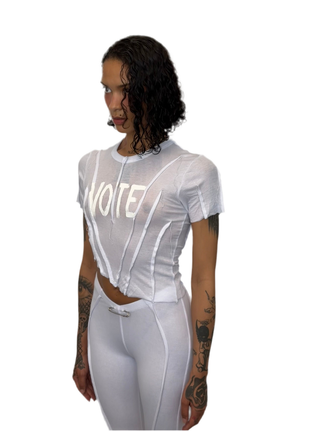 VOTE TEE IN WHITE RIB