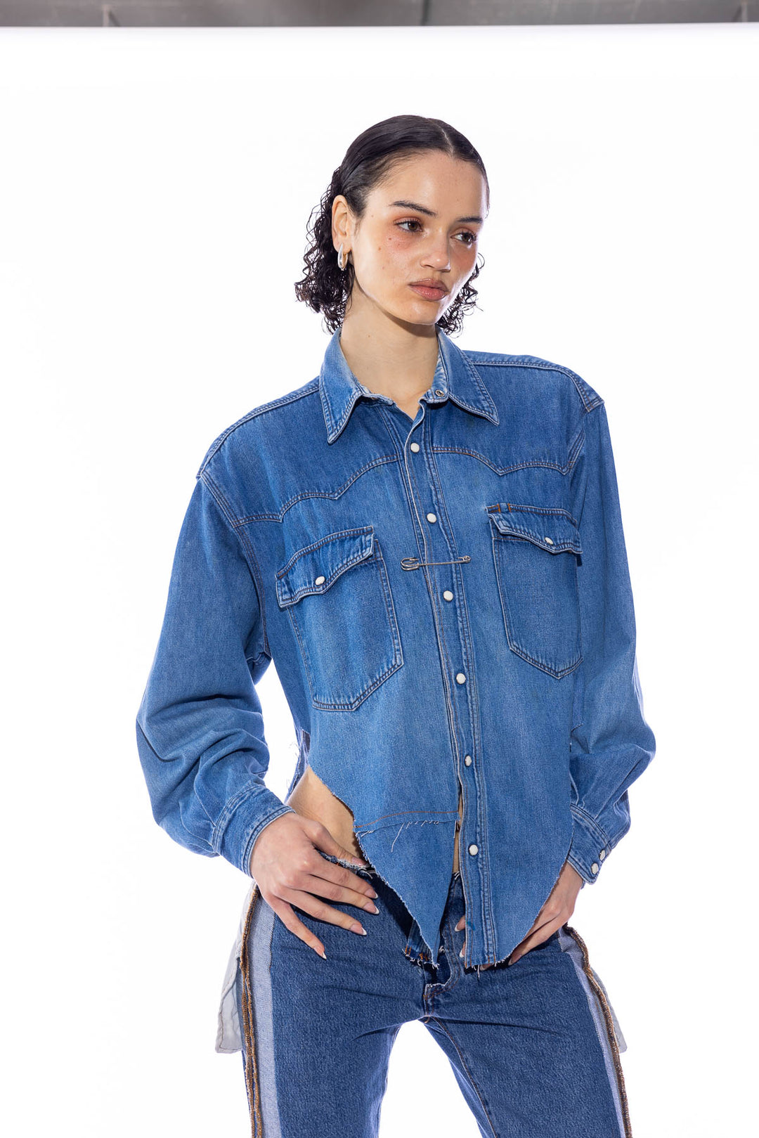 V CUT SAFETY PIN BLOUSE IN VINTAGE DENIM