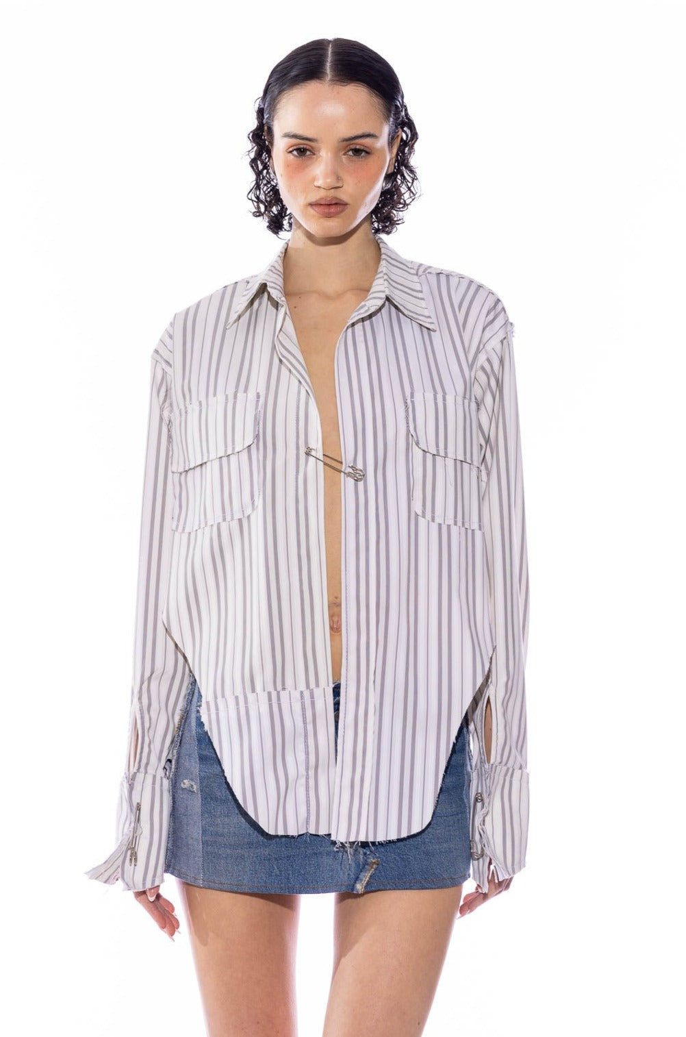 V CUT SAFETY PIN BLOUSE IN WHITE PIN STRIPE SHIRTING