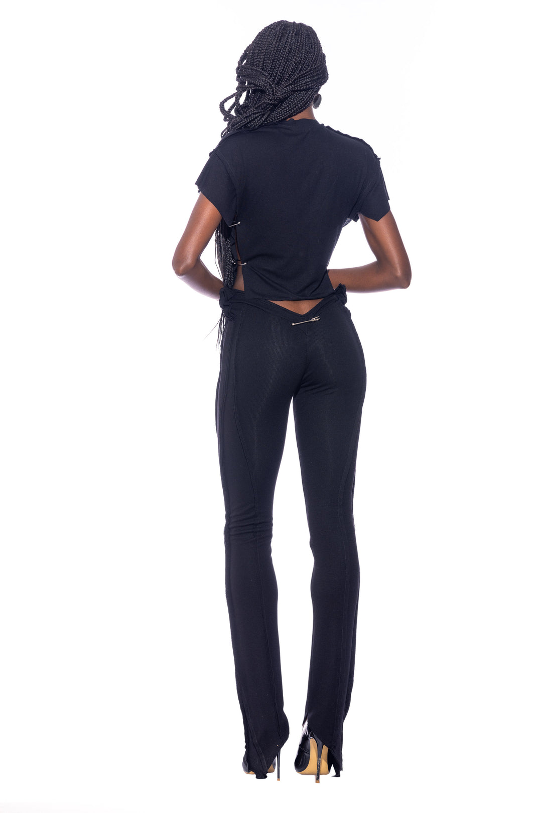 SAFETY PIN MINI TEE IN BLACK RIB