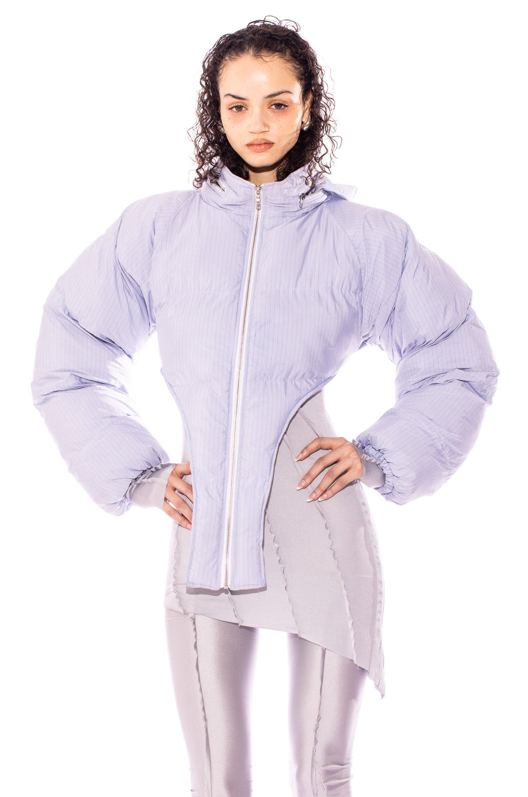 V CUT PUFFER COAT IN BLUE PIN