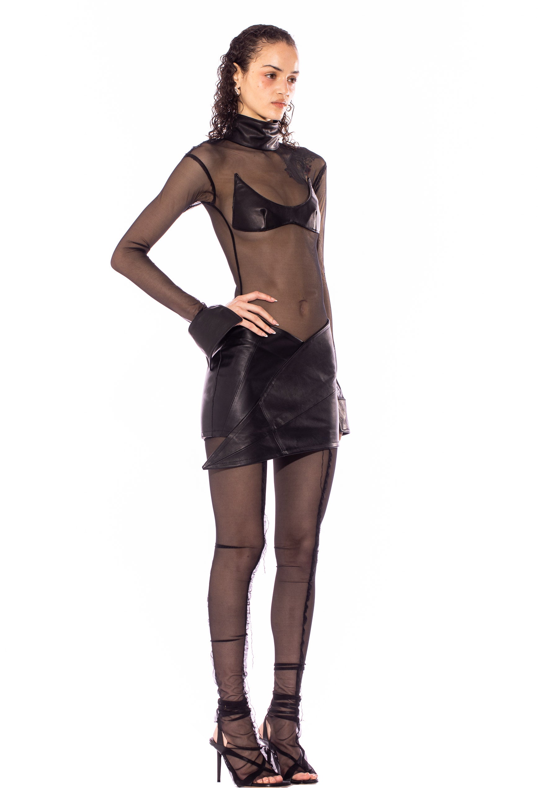 Sami Miro Vintage - V LINE SKIRT IN BLACK LEATHER – SAMI MIRO VINTAGE
