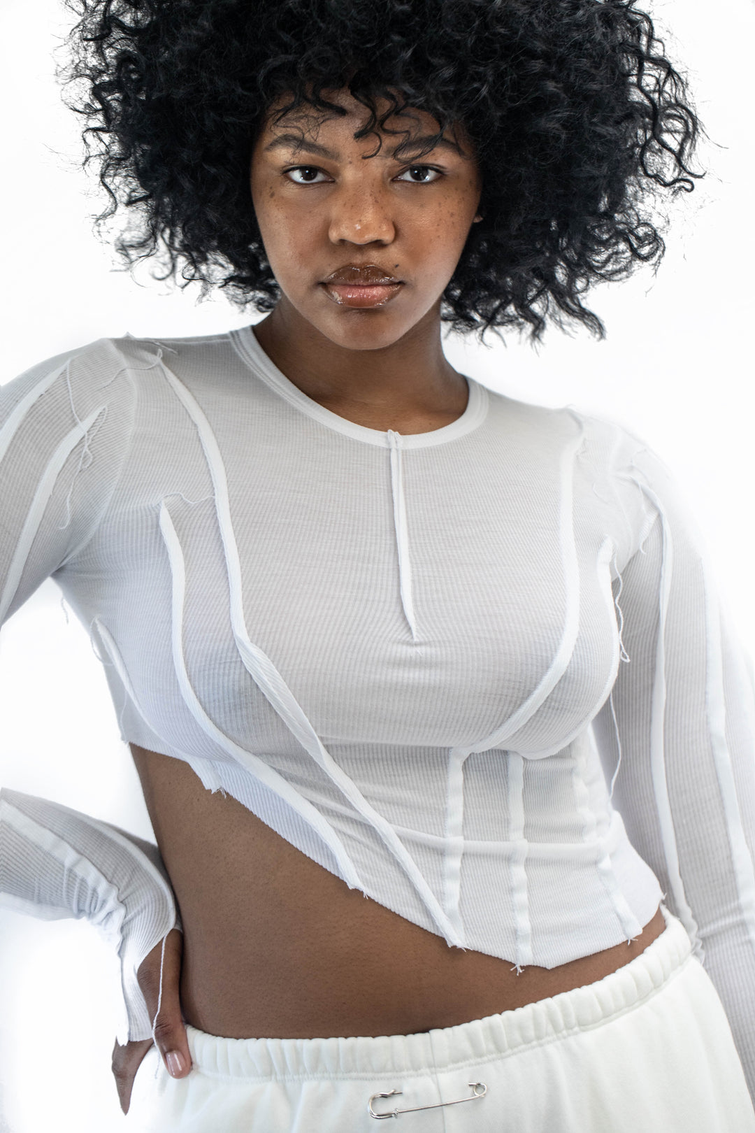 ASYMMETRIC LONG SLEEVE TEE IN WHITE RIB