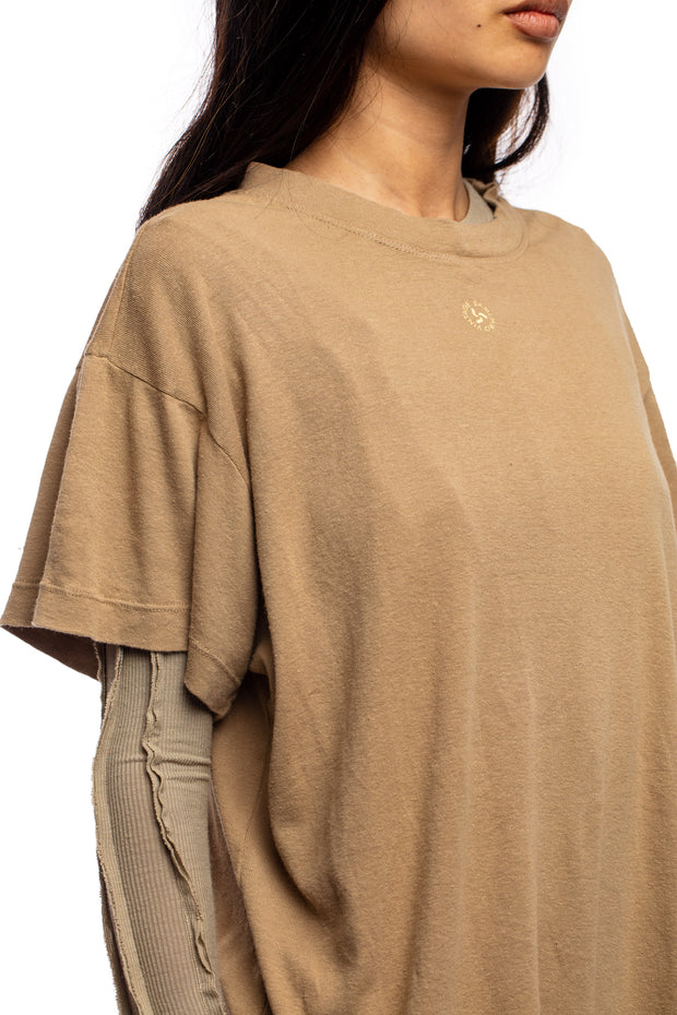 LOOSE TEE IN TAUPE