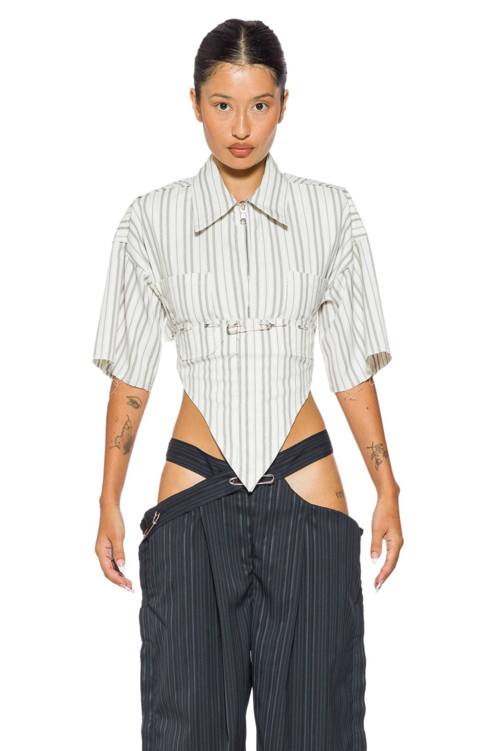 V CUT OPEN BACK SHORT SLEEVE COLLARED SHIRT IN WHITE PIN STRIPE SHIRTING