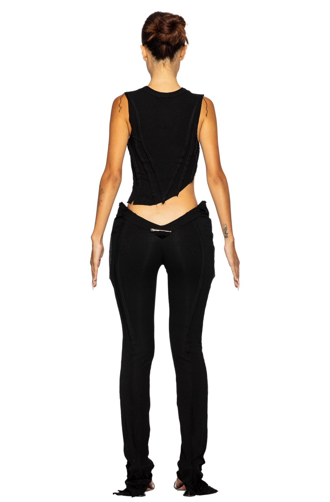 ASYMMETRIC SLEEVELESS TOP IN BLACK RIB